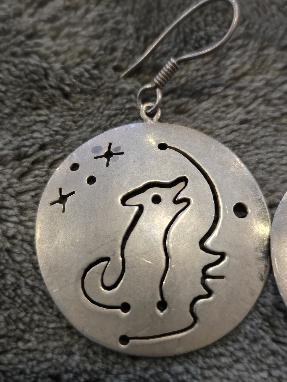 Sterling Silver 925 Wolf Moon & Stars Pierced Silhouette Dangle Earrings - Picture 2 of 8
